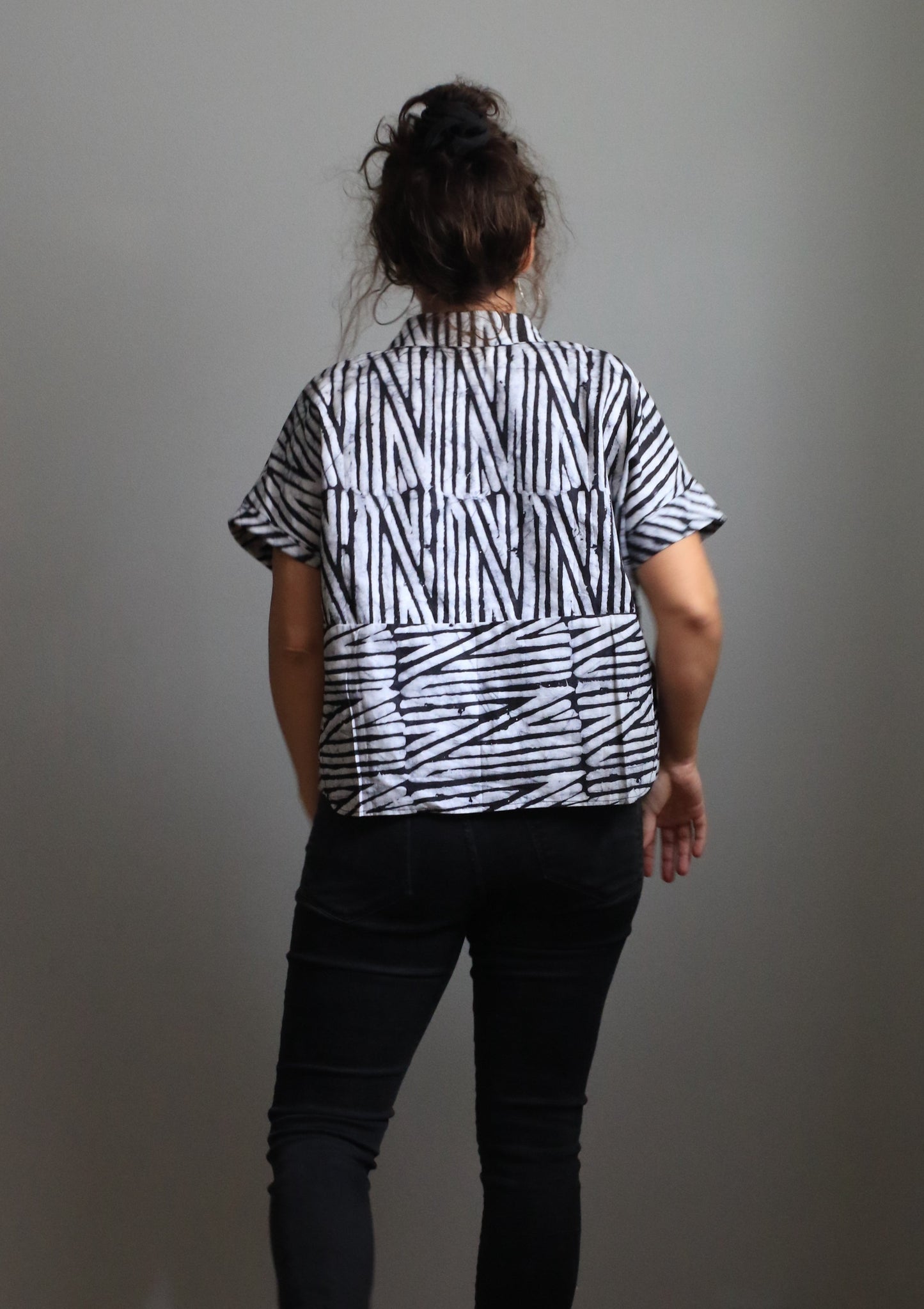 Kisi Box Shirt - Black Legon